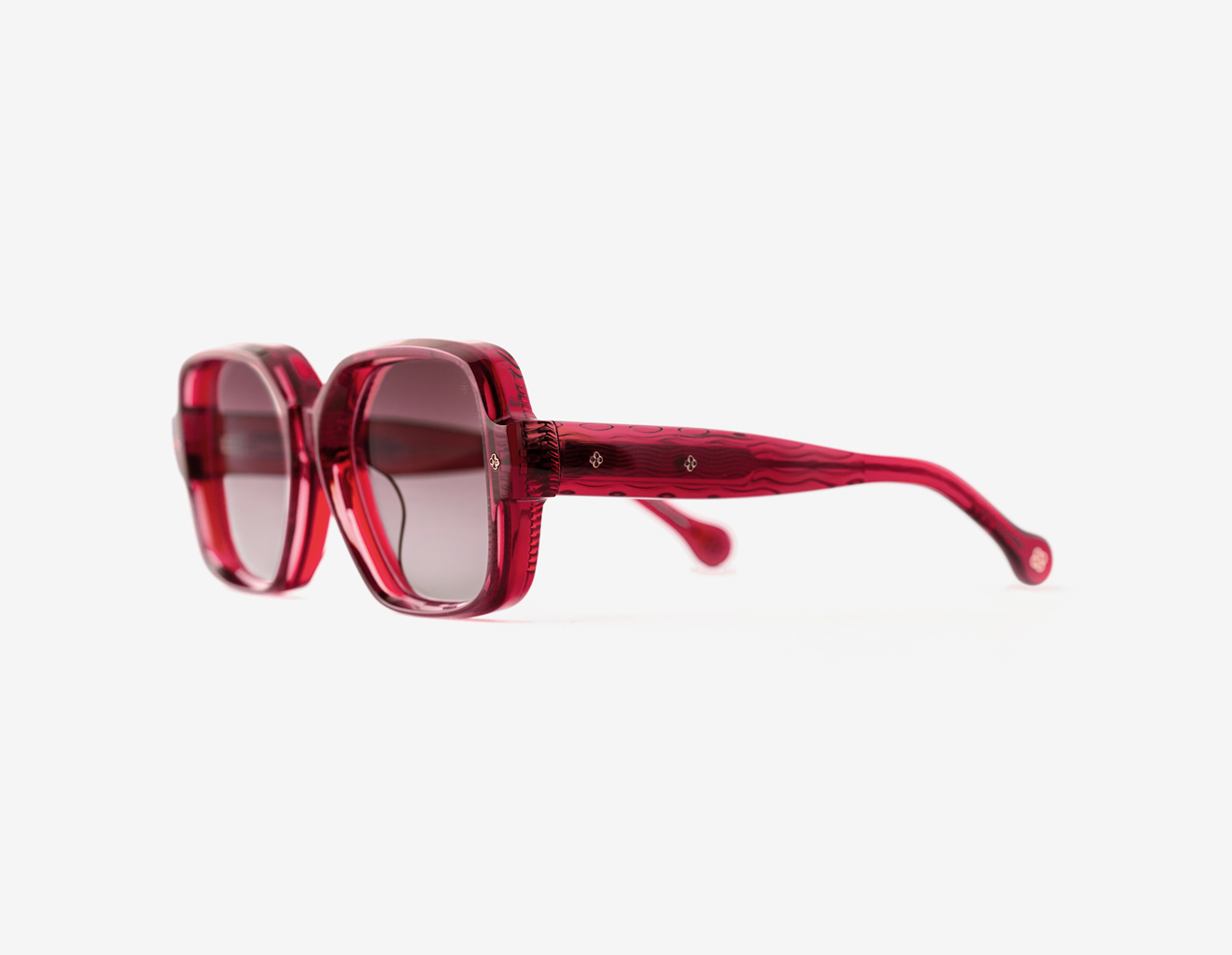 Luxury Japanese eyewear – Bellesguard Bursting Berries sunglasses, acetate in Bursting Berries, Scarlet Blush lenses, 18ct Rosegold plating, Filter Category 1, left view.