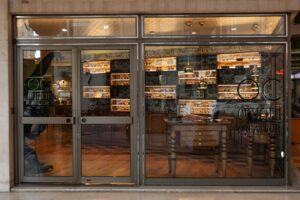 boutique monaco facade 1
