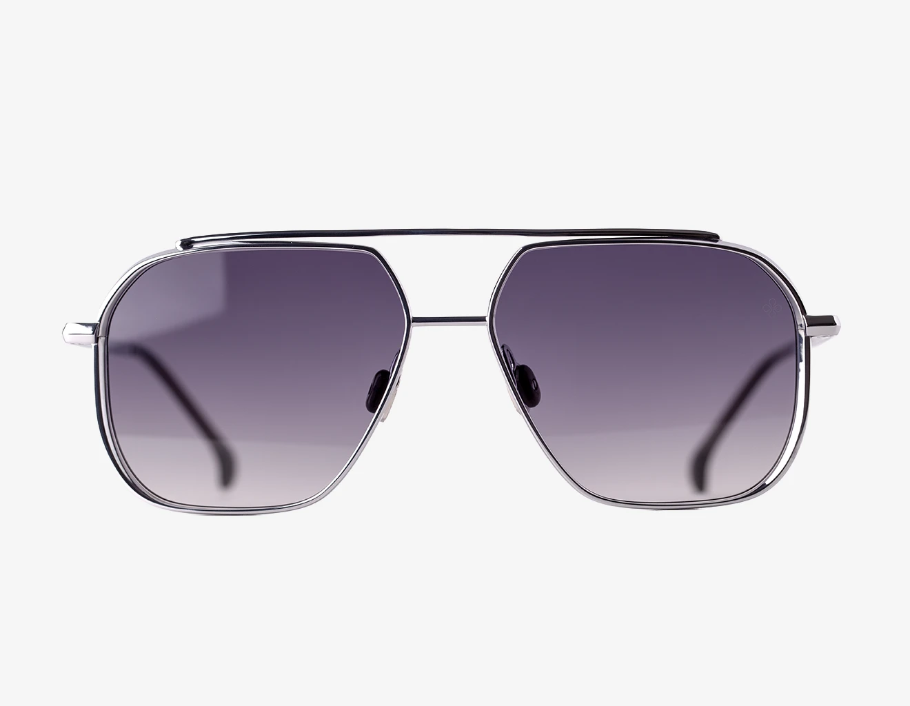 Solar Platinum dark Front View Web